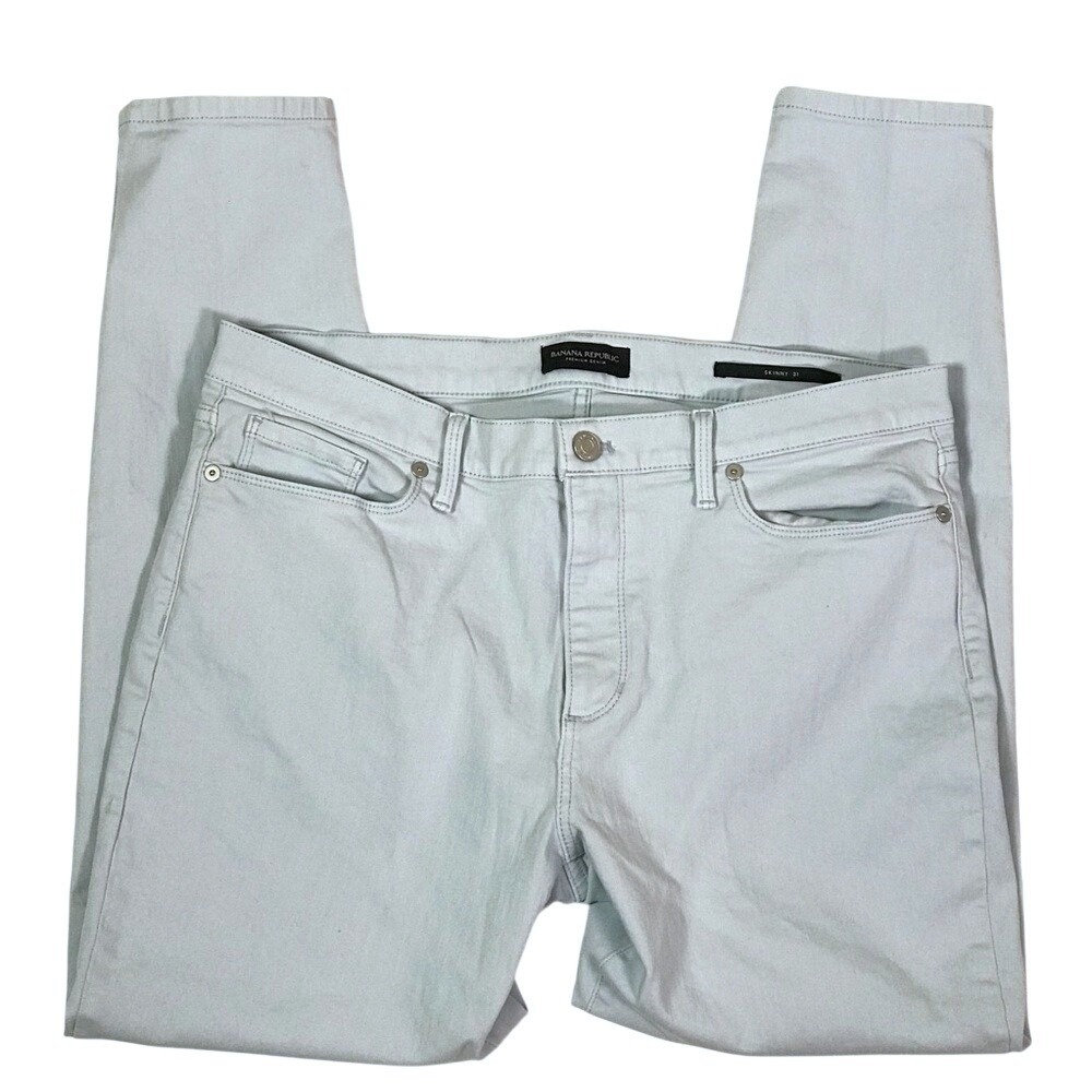 BANANA REPUBLIC LIGHT BLUE SKINNY LEG JEANS‎